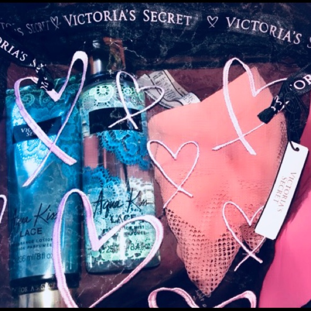 Victoria’s Secret Valentine’s Day Gift Bundle🆕 - Picture 2 of 4